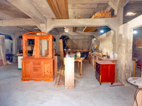 Schreinwerkstatt wieder aufgebaut 2016 nach dem Hurrikan Matthew